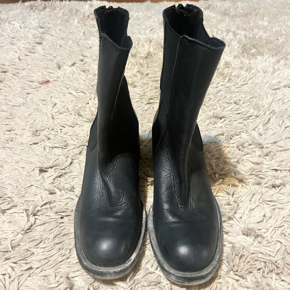 Free people essential Chelsea boot - Picture 2 of 5